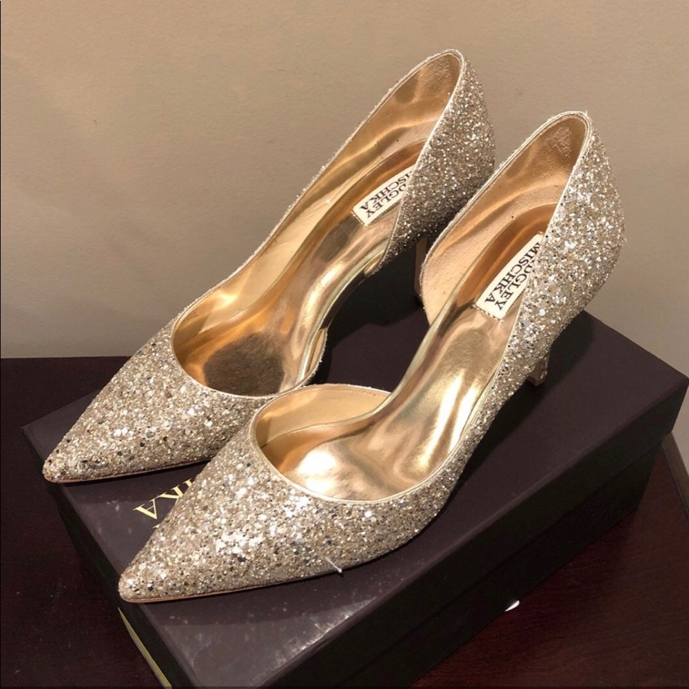 Badgley Mischka Glittery Pumps - Picture 3 of 8